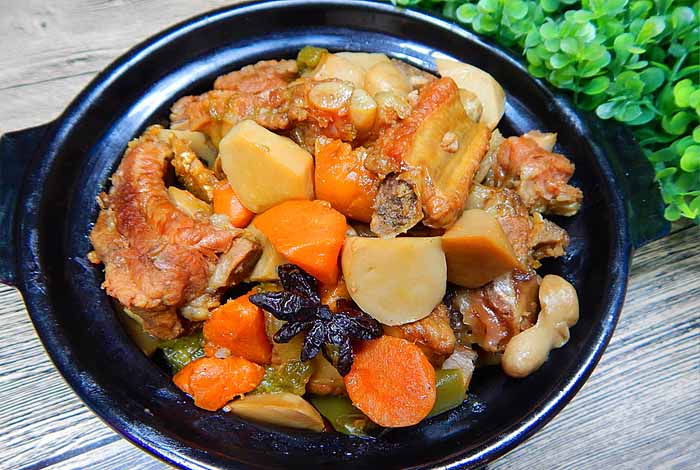杏鲍菇炖排骨